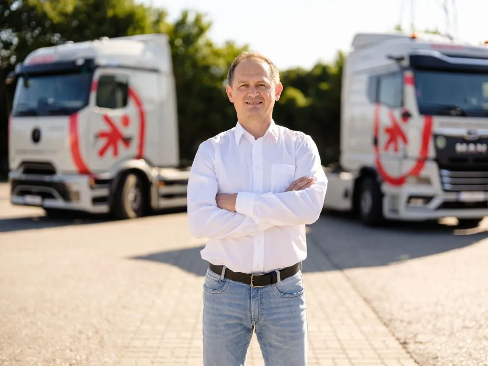 Reder Transportlogistik++ | Hannes Gahleitner Reder Transportlogistik++ | Hannes Gahleitner