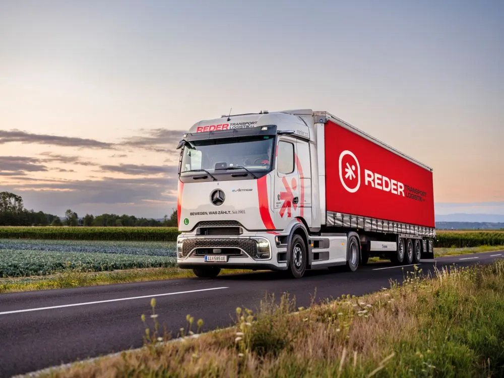 Reder Transportlogistik++ | eActros Reder Transportlogistik++ | eActros