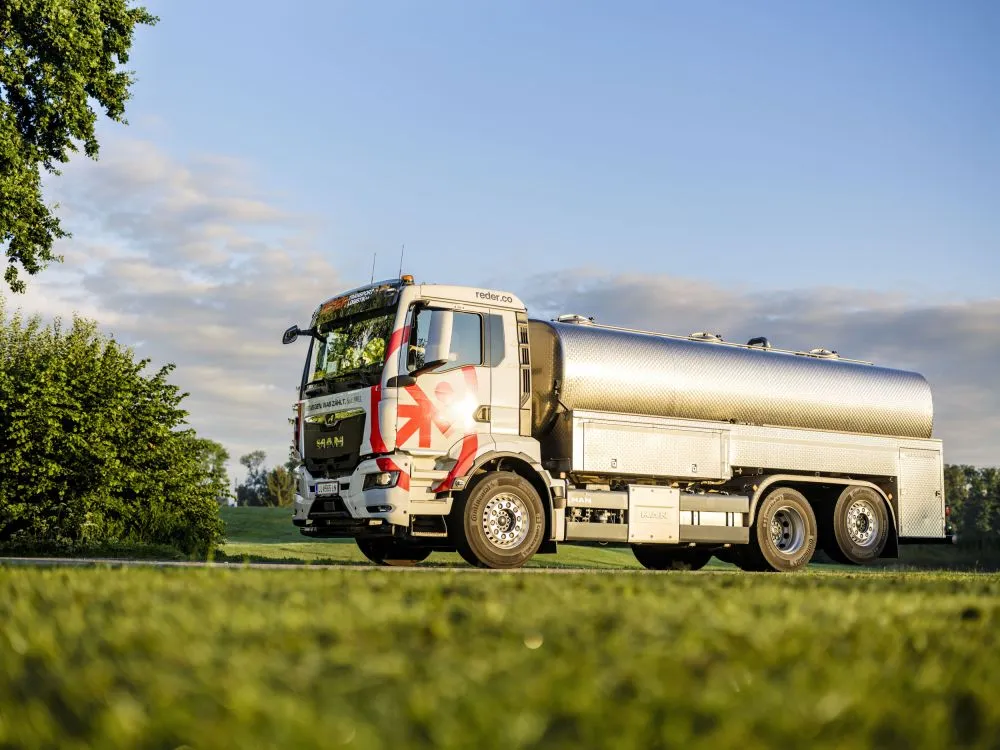 Reder Transportlogistik++ | Milchsammelwagen Reder Transportlogistik++ | Milchsammelwagen