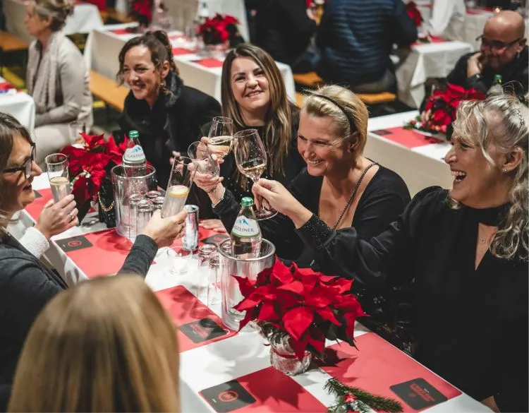 Insights | Unsere Weihnachtsfeier | REDER Transportlogistik++