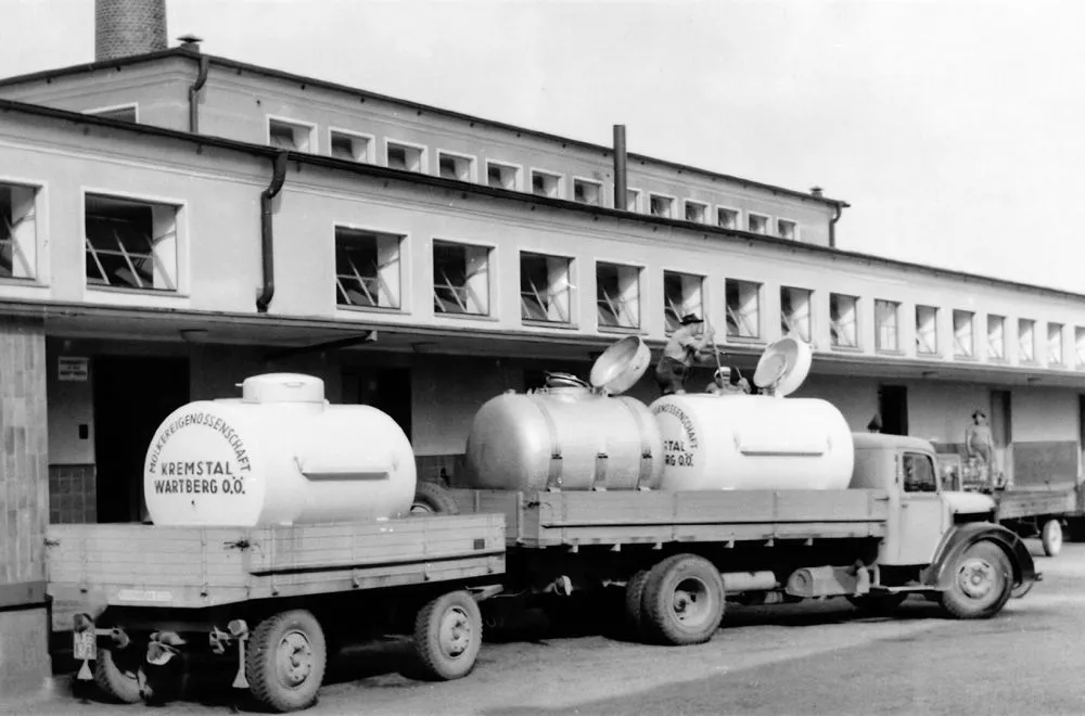 Geschichte | Jahr 1946 | REDER Transportlogistik++ Geschichte | Jahr 1946 | REDER Transportlogistik++