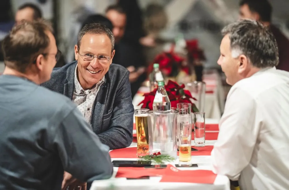 Insights | Unsere Weihnachtsfeier | REDER Transportlogistik++